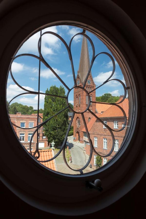 Gaestehaus Von Herzen Hotel Lauenburg Bagian luar foto