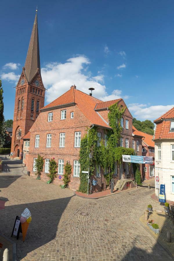 Gaestehaus Von Herzen Hotel Lauenburg Bagian luar foto